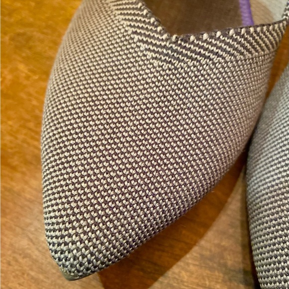 💥Rothy’s Cloud Gray Birdseye Point Flat Shoes💥 - Picture 4 of 12